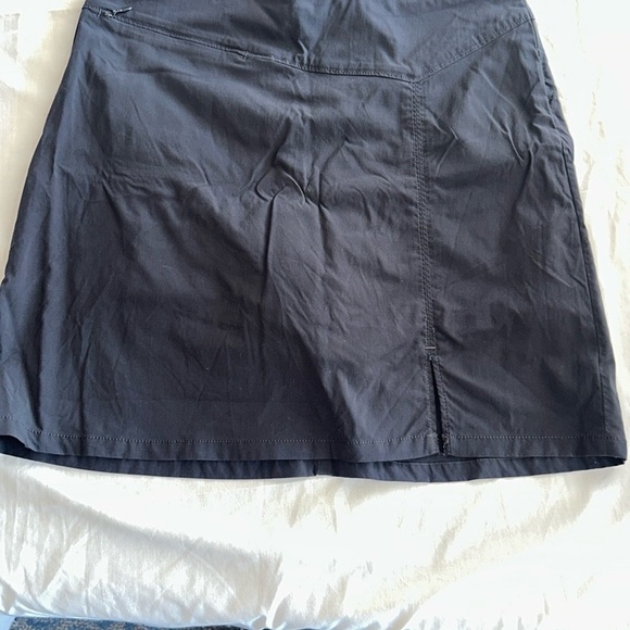 Patagonia Black Skort Skirt With Shorts - Picture 4 of 9